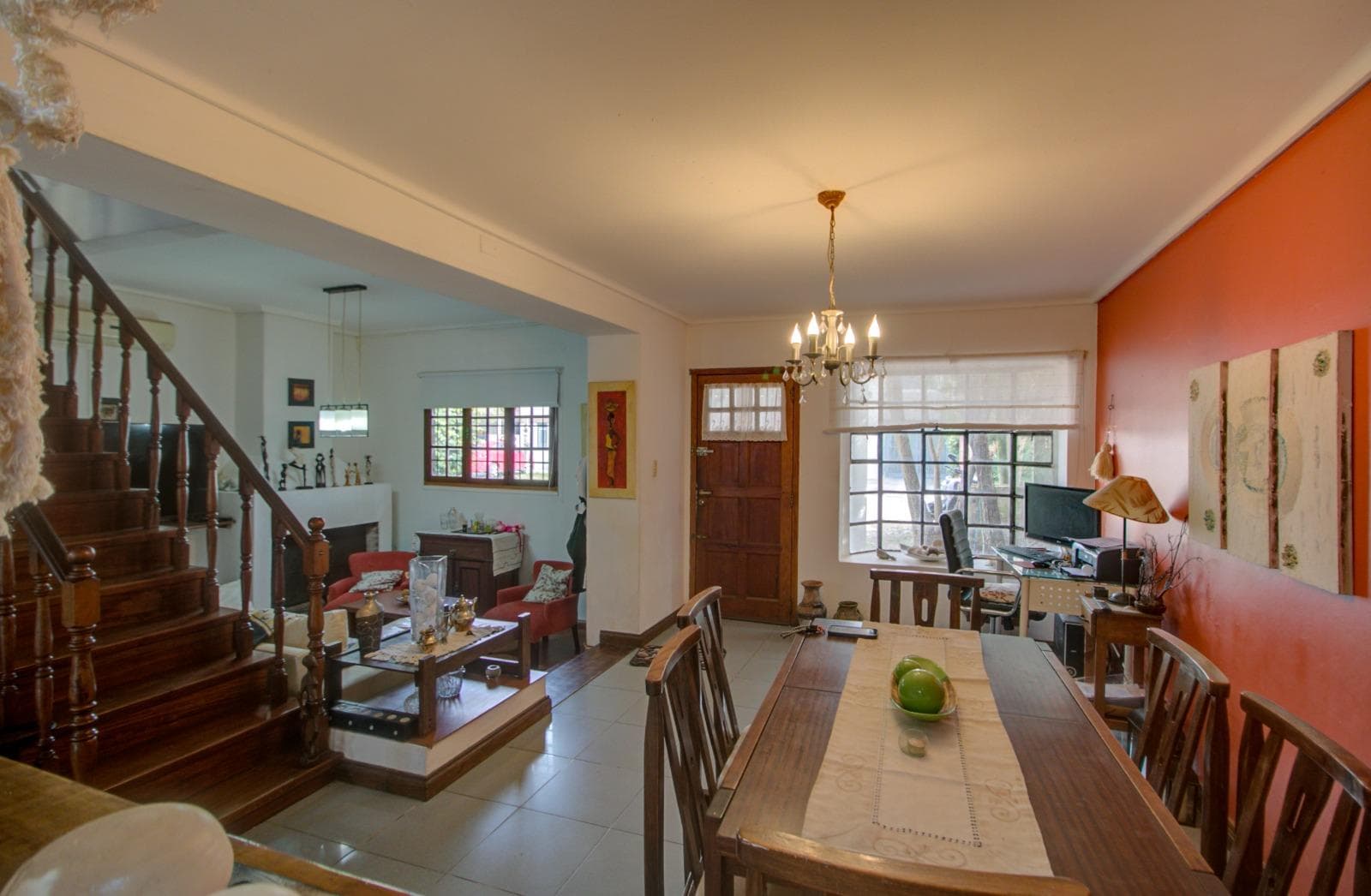 HOUSE FOR SALE AT 493 bis and 16. It has 350 m², with 170 m² of indoor space, 4 bedrooms, and a pool