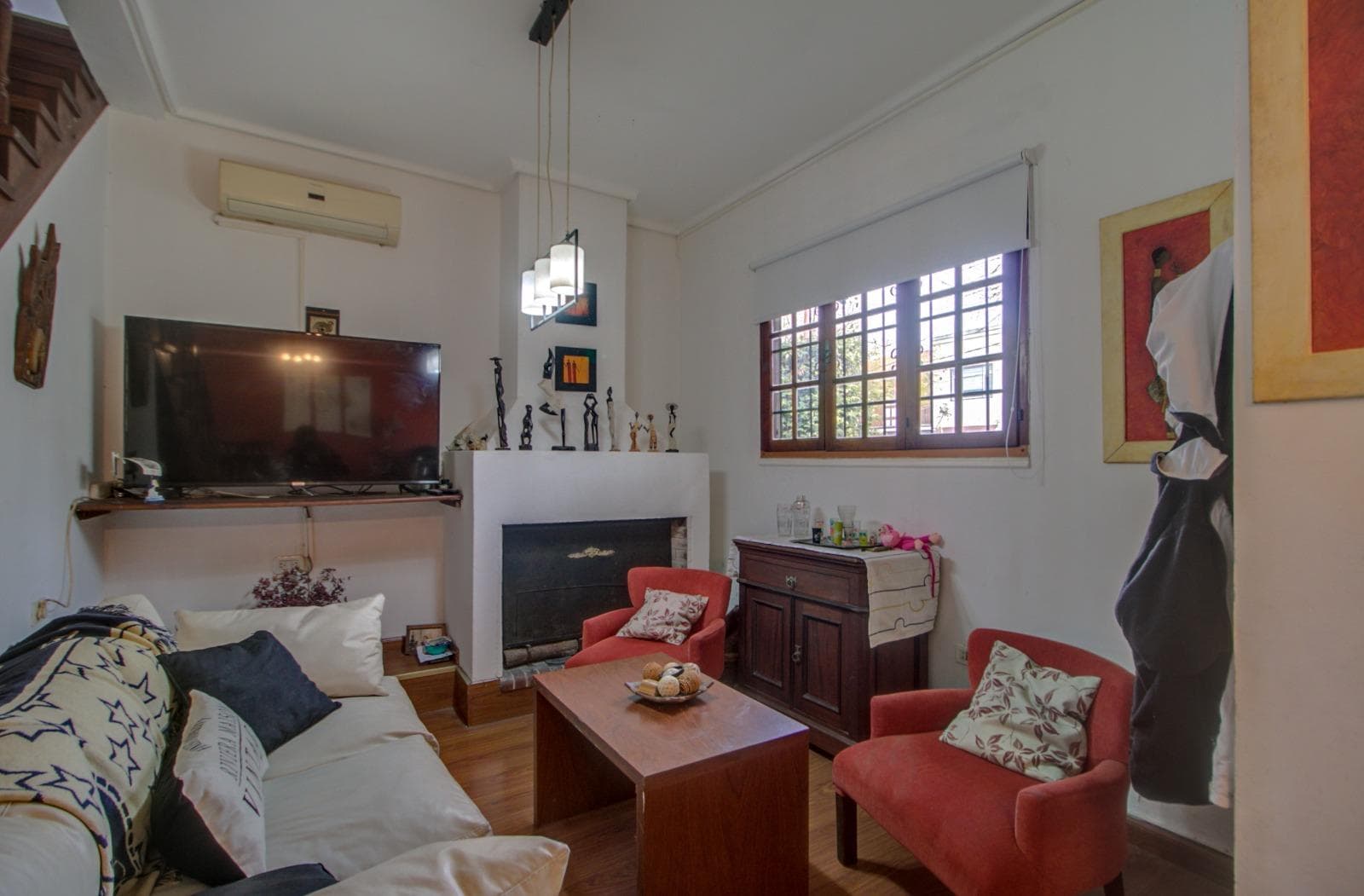 HOUSE FOR SALE AT 493 bis and 16. It has 350 m², with 170 m² of indoor space, 4 bedrooms, and a pool