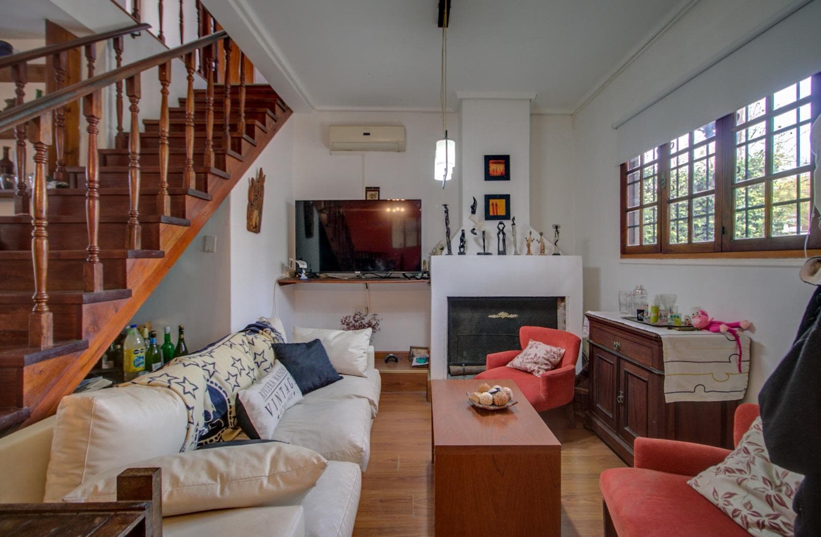 HOUSE FOR SALE AT 493 bis and 16. It has 350 m², with 170 m² of indoor space, 4 bedrooms, and a pool