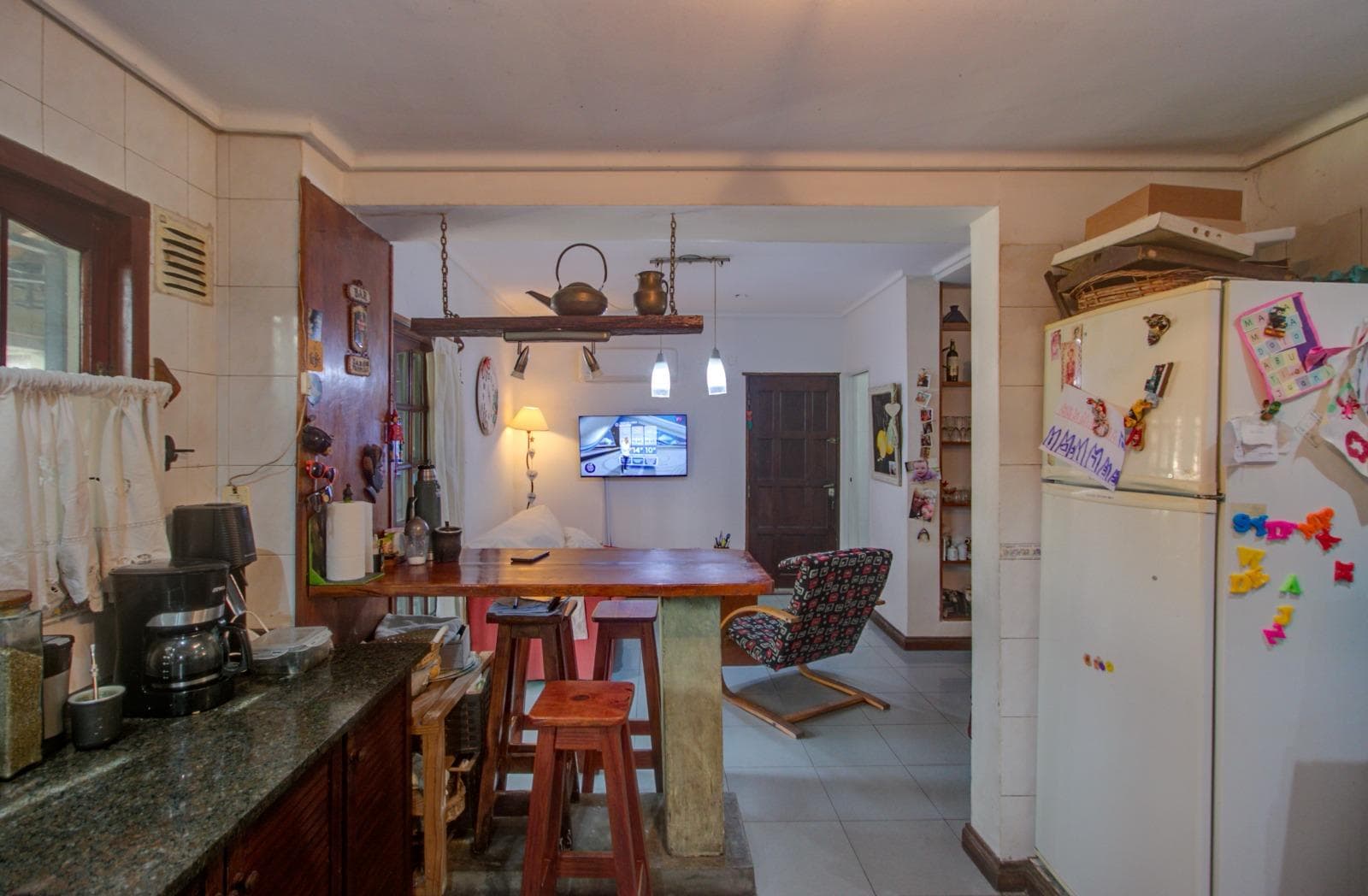 HOUSE FOR SALE AT 493 bis and 16. It has 350 m², with 170 m² of indoor space, 4 bedrooms, and a pool