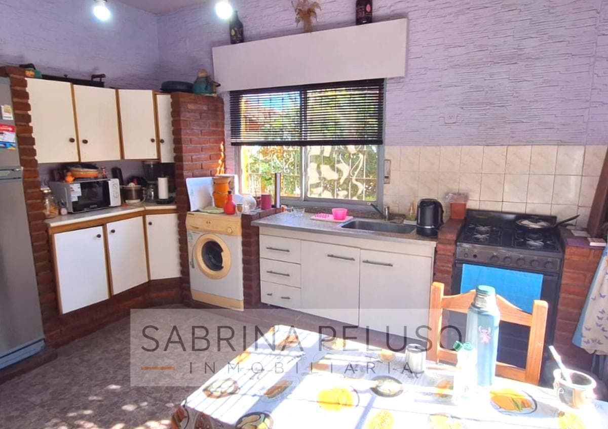 HOUSE FOR SALE IN MORENO