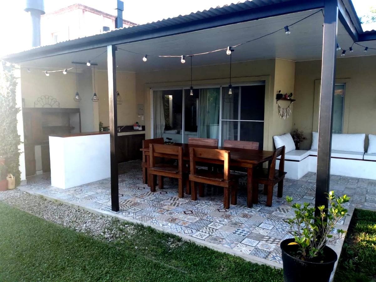 MORTGAGE ELIGIBLE - House for Sale - La Comarca