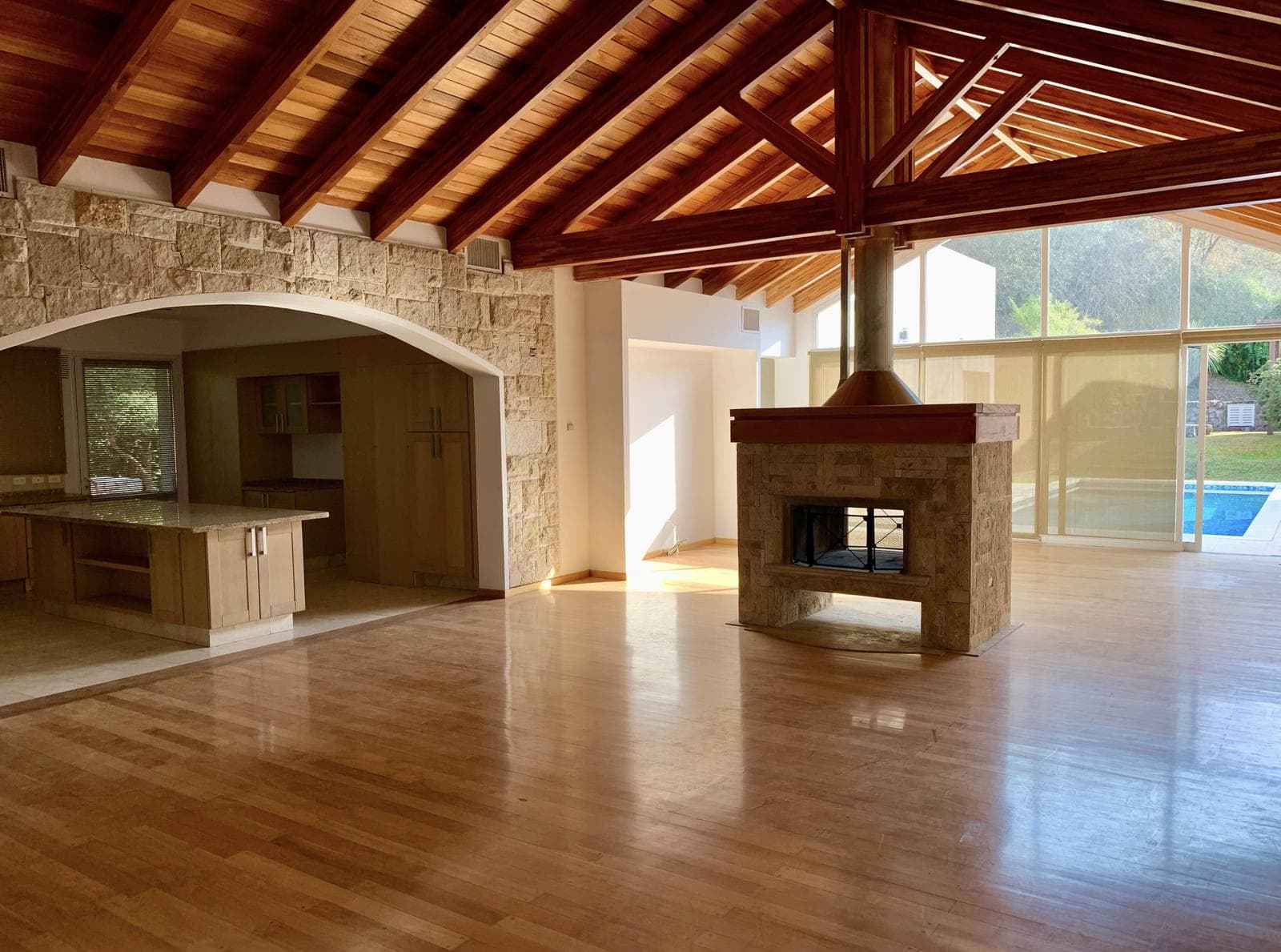 Q2 Stay - High-End Home - 4 Bedrooms - Guest Room