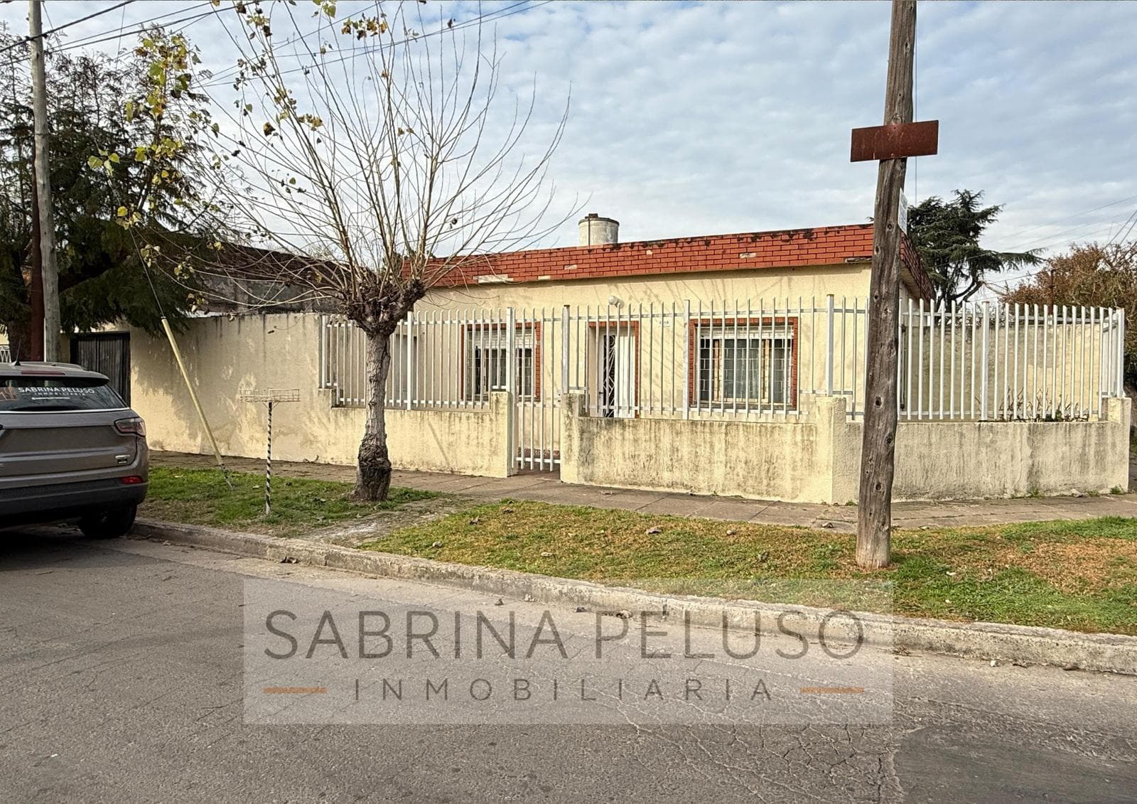 4-ROOM HOUSE FOR SALE - CASTELAR