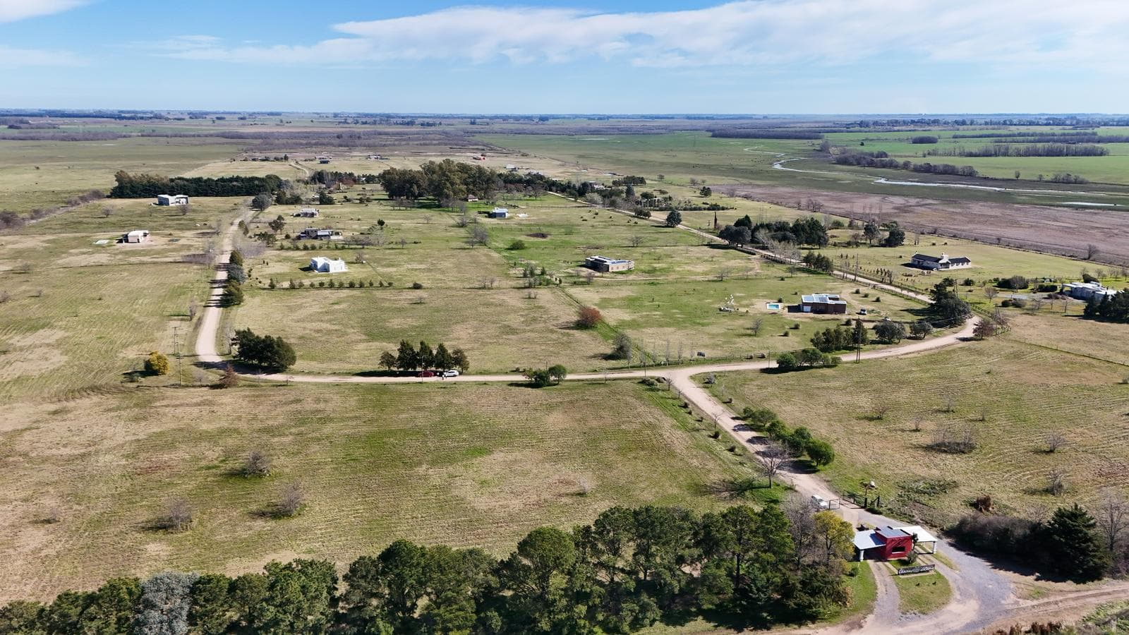 1.5-hectare lot. Chacras de Olivia neighborhood. Zárate