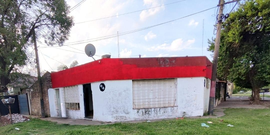 FOR SALE / TRADE - 3-bedroom house with a patio, garage, and shed - Alvear Neighborhood, Rosario.
