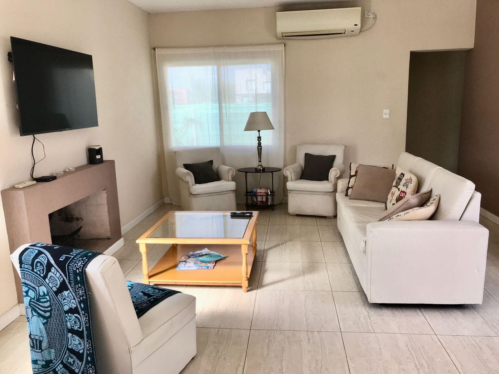 House for Sale - 4 Rooms in Cantón Golf