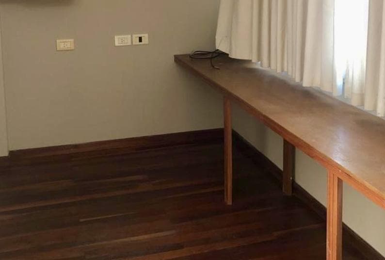 House for sale at 509 and 23 Gonnet, built on a 15 x 50 lot, with a floor area of 280 cubic meters.