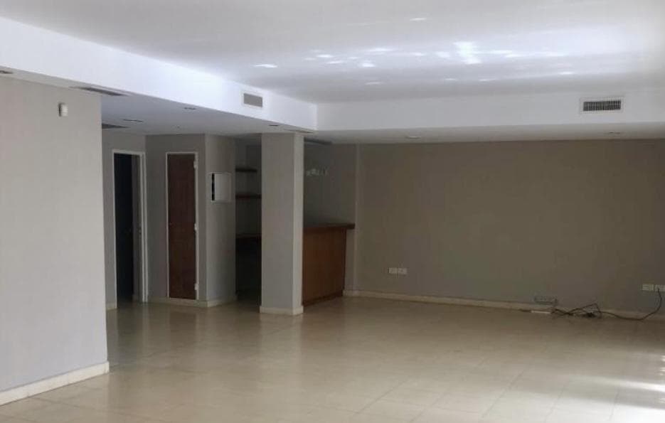 House for sale at 509 and 23 Gonnet, built on a 15 x 50 lot, with a floor area of 280 cubic meters.