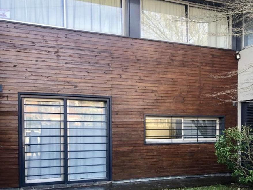 House for sale at 509 and 23 Gonnet, built on a 15 x 50 lot, with a floor area of 280 cubic meters.