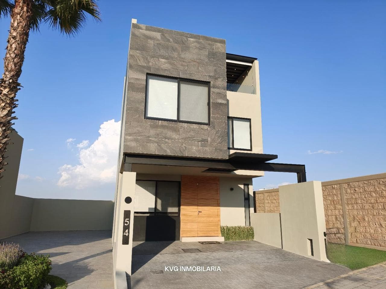 House for sale, 3 bedrooms, rooftop garden with pergola, pool, Lomas de Angelópolis, Puebla