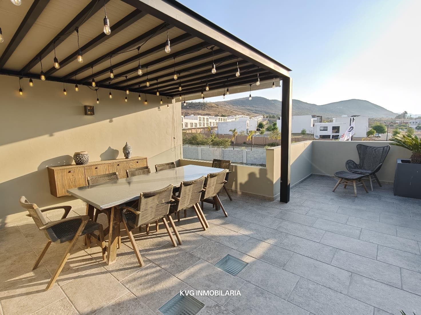 House for sale, 3 bedrooms, rooftop garden with pergola, pool, Lomas de Angelópolis, Puebla
