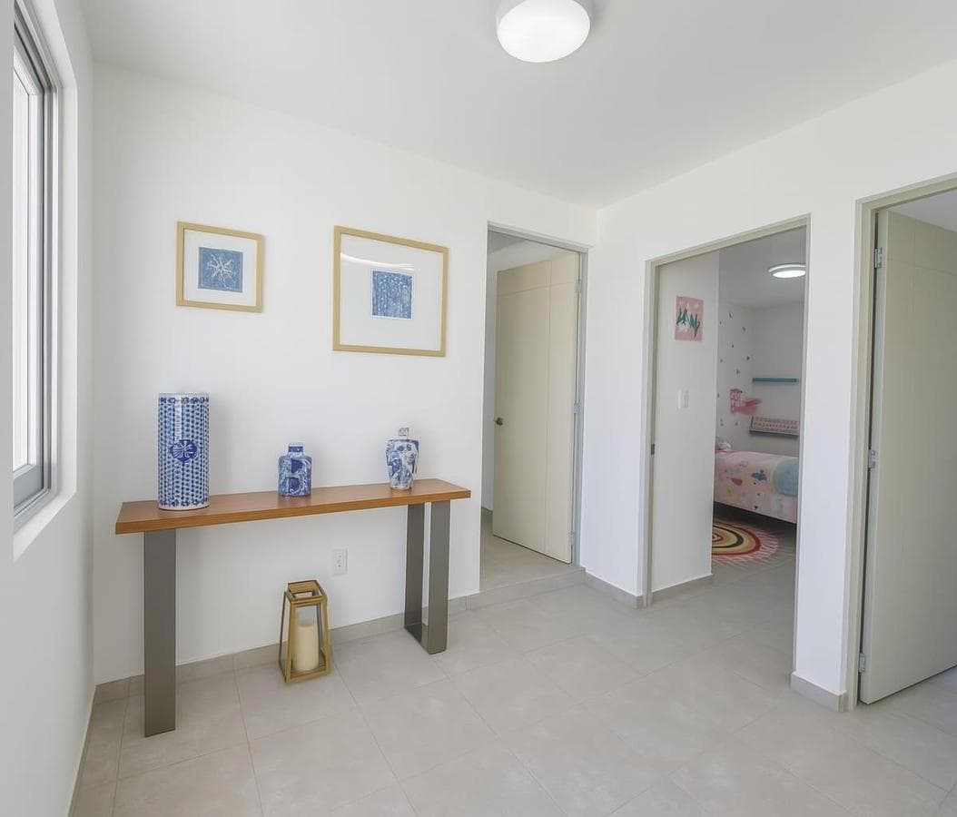 HOUSE FOR SALE IN THE POZOS RESIDENTIAL NEIGHBORHOOD