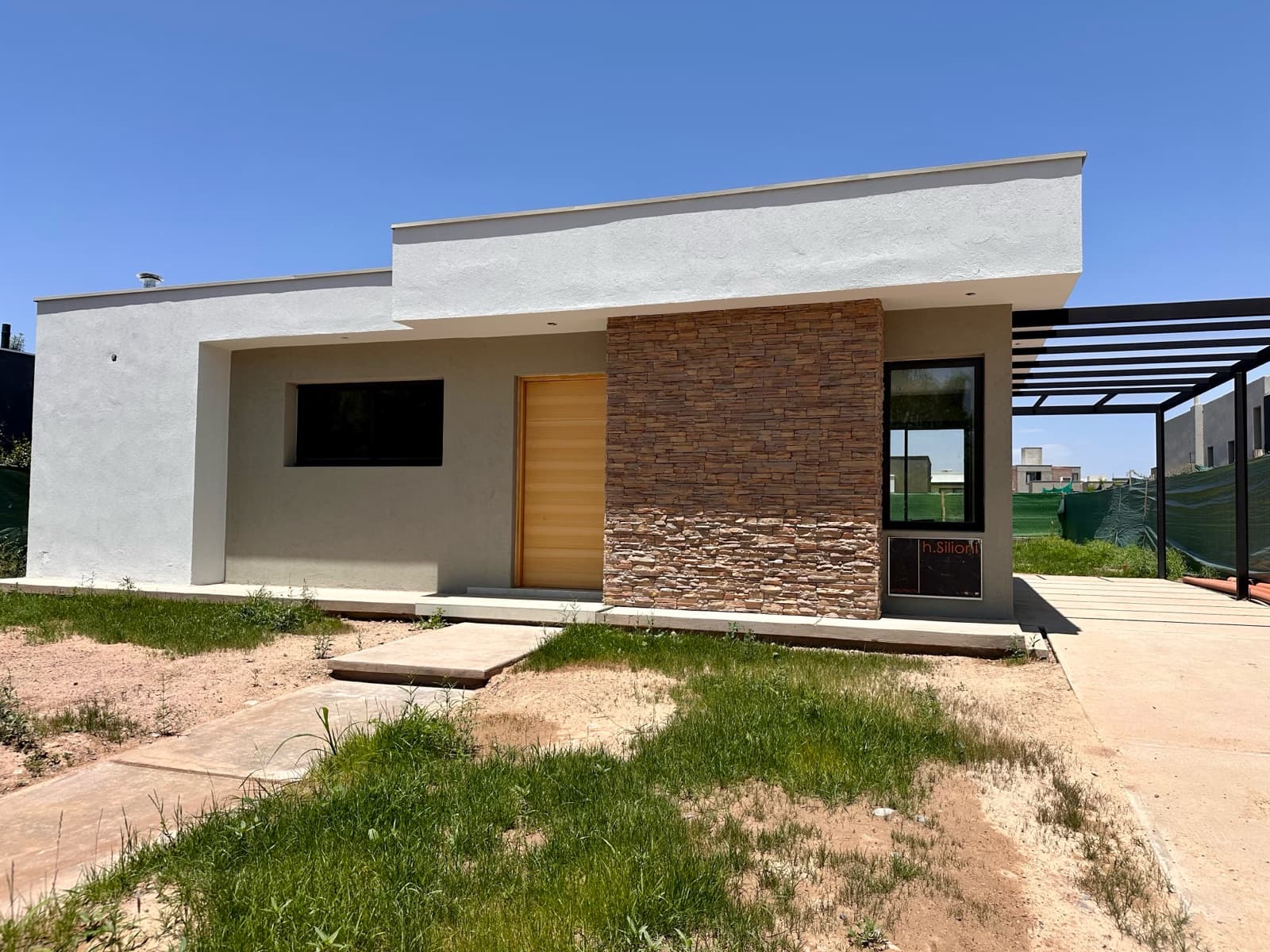 House in Chacras De Coria