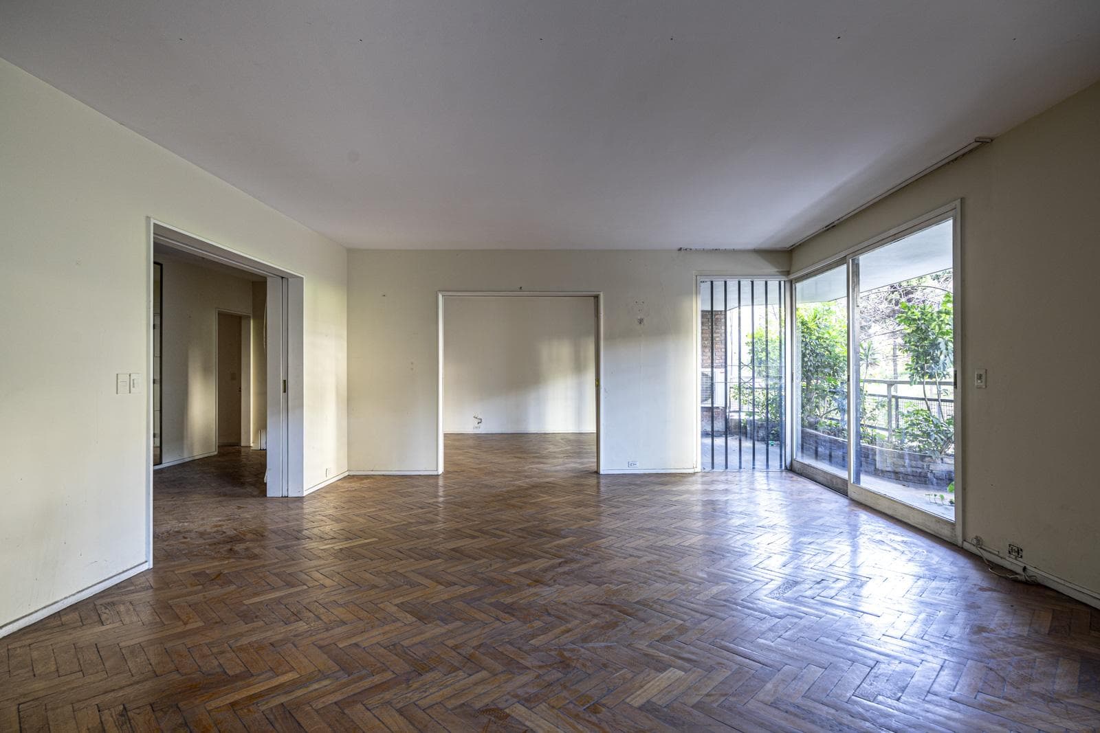 Departamento | Venta | Recoleta | 4 dormitorios | Patio | Cochera