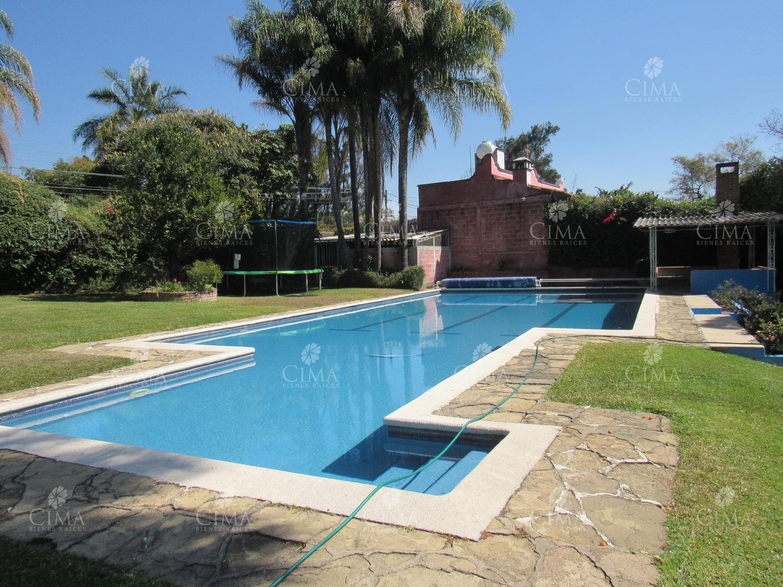 Renta casa en condominio Analco, Cuernavaca - R178