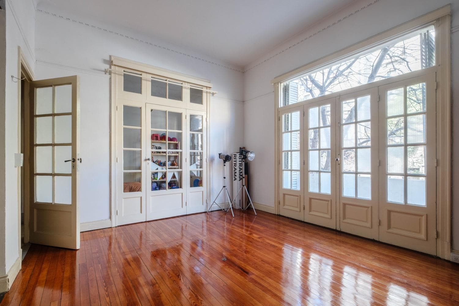 Stylish 4-room apartment in Barracas
