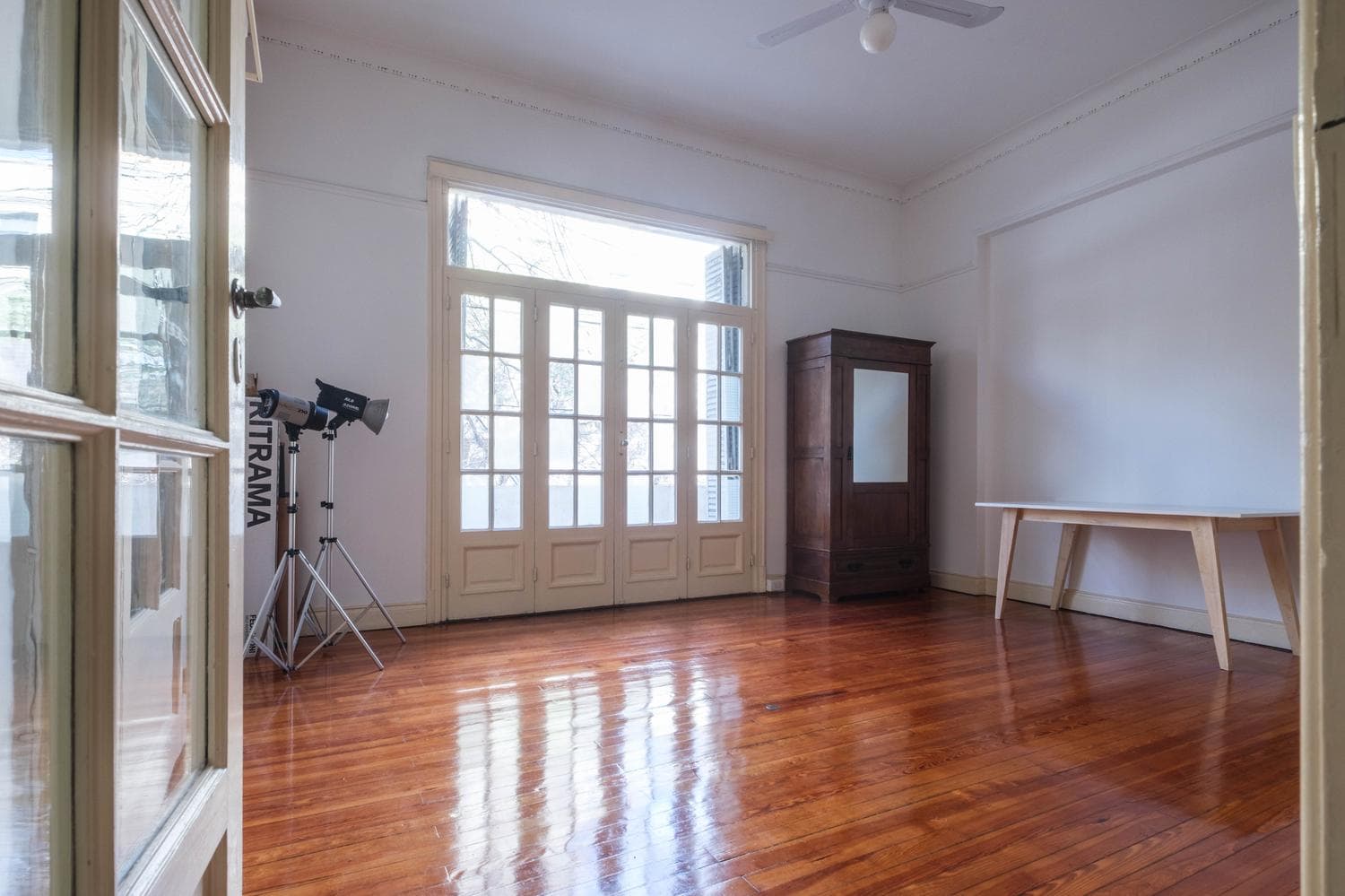 Stylish 4-room apartment in Barracas