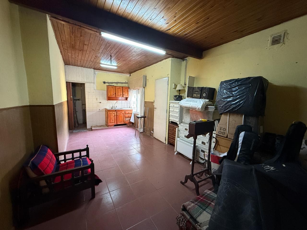 House for sale in Villa de Mayo, with or without rental income