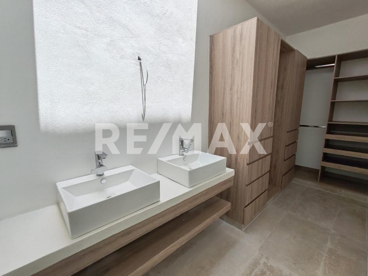 House for Sale in Morelos, Altos de Oaxtepec