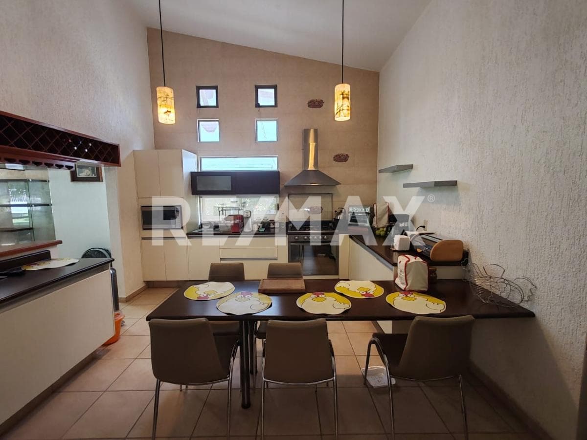 House for Sale in Morelos, Lomas de Cocoyoc