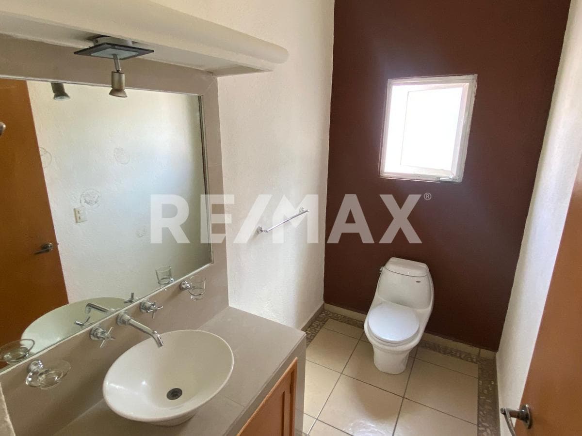 House for Sale in Morelos, Lomas de Cuernavaca