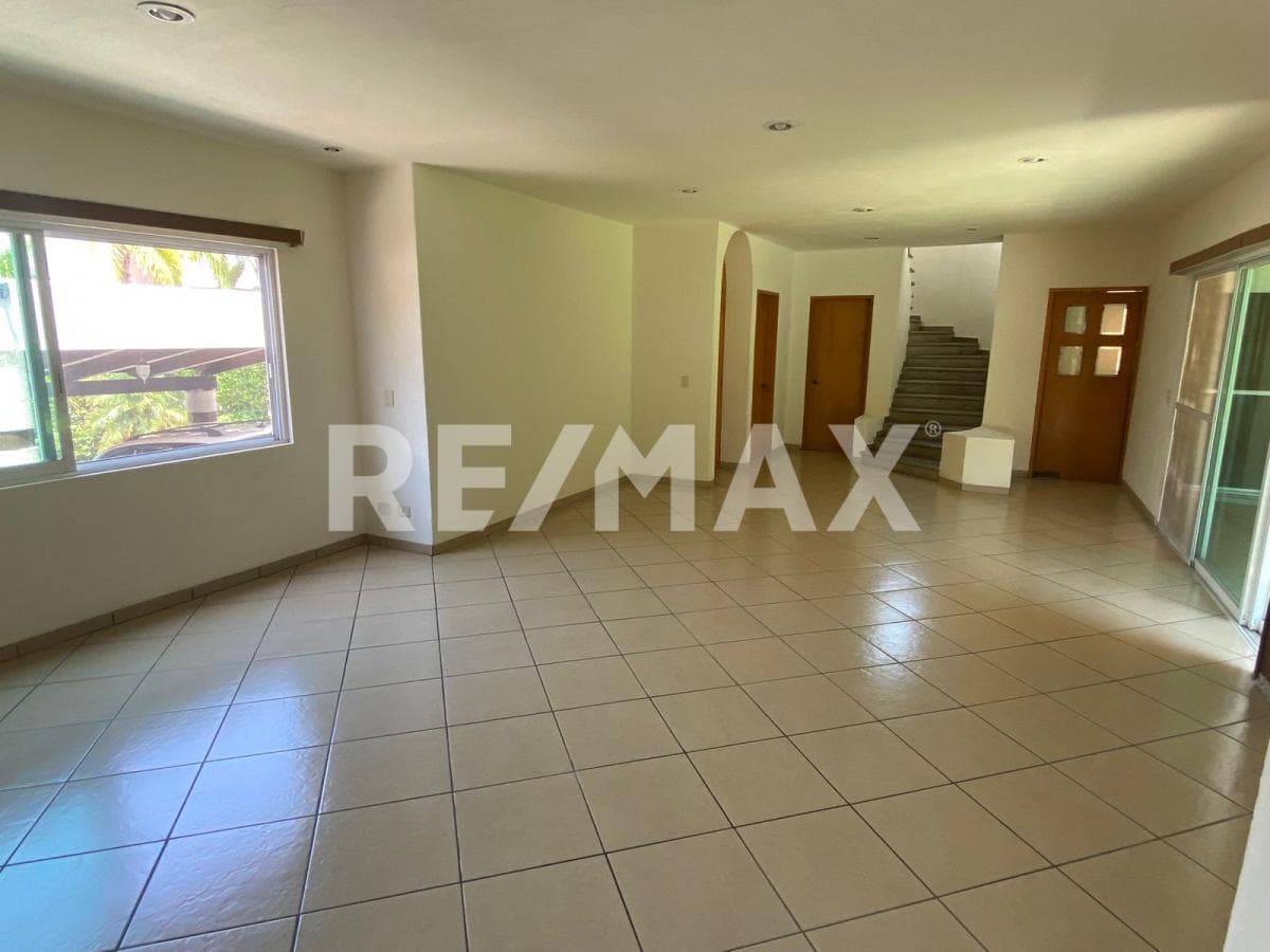 House for Sale in Morelos, Lomas de Cuernavaca