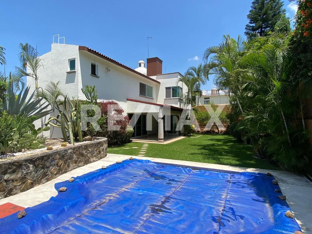 House for Sale in Morelos, Lomas de Cuernavaca