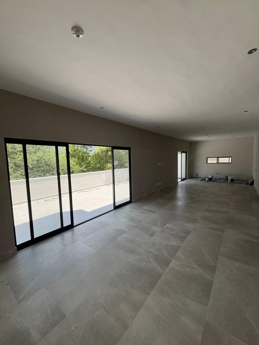 HOUSE FOR SALE IN ALTARES, SANTIAGO RESIDENTIAL, N.L.