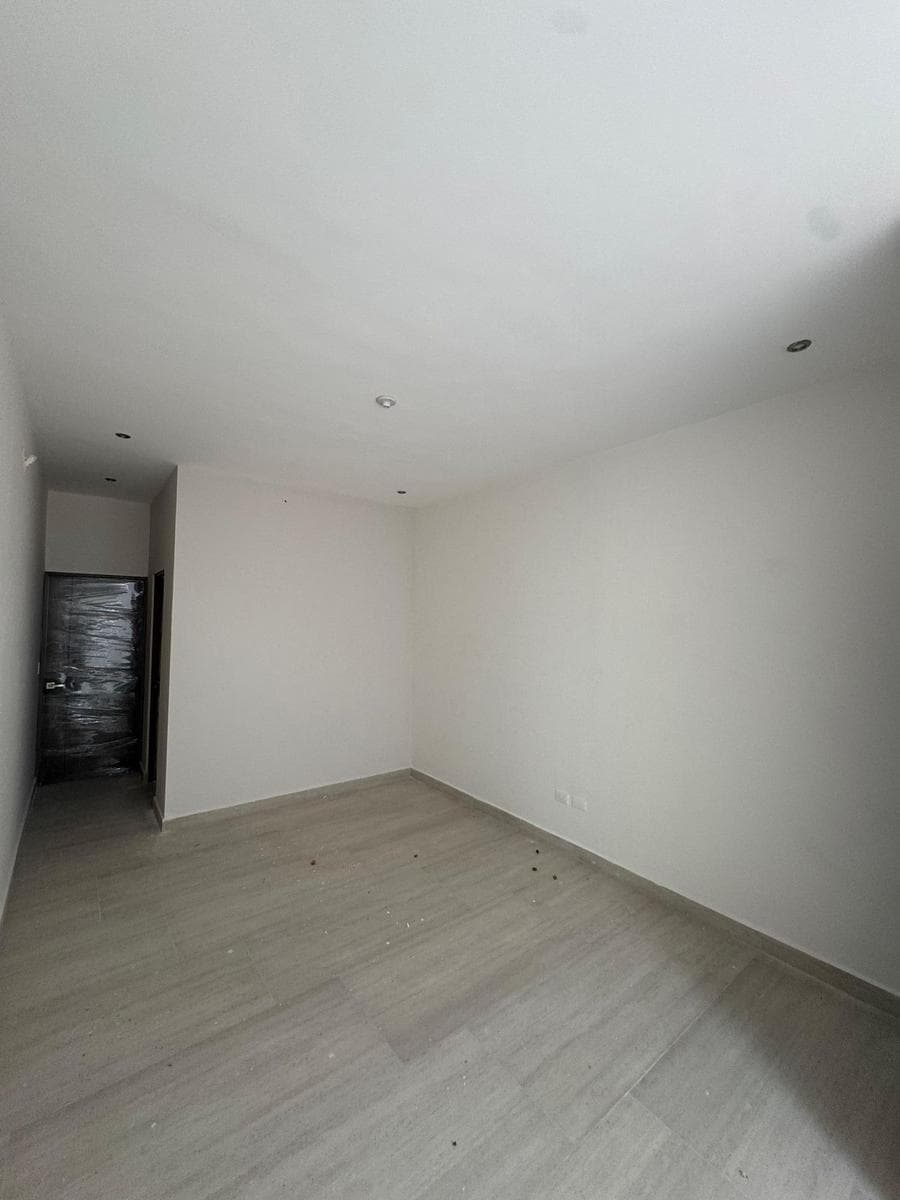 HOUSE FOR SALE IN ALTARES, SANTIAGO RESIDENTIAL COMPLEX, N.L.