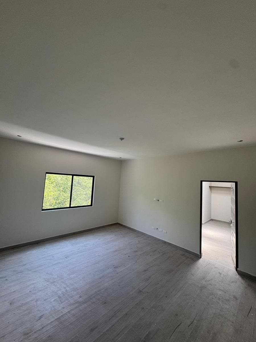 HOUSE FOR SALE IN ALTARES, SANTIAGO RESIDENTIAL COMPLEX, N.L.