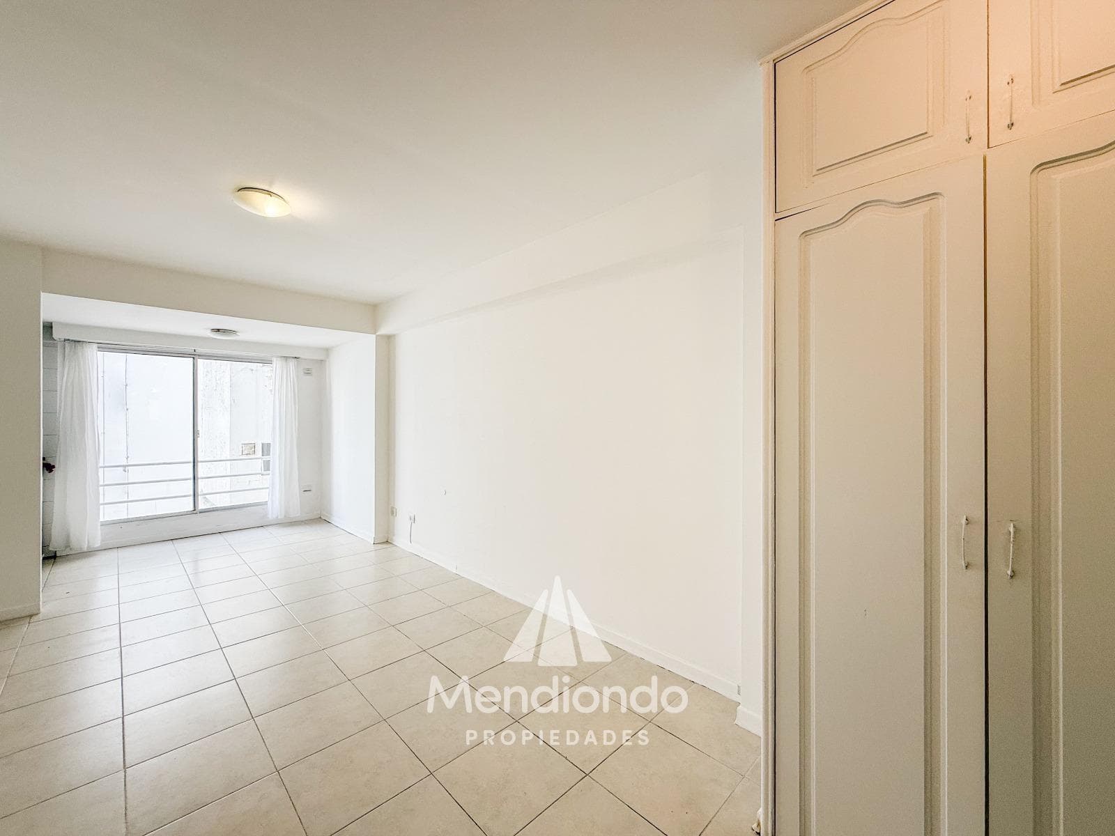 ALQ 24M! IMPECCABLE CTFE Apartment - DOWNTOWN AREA!!