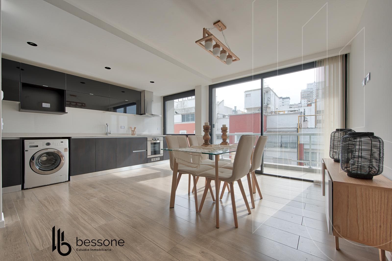 Apartment in Downtown