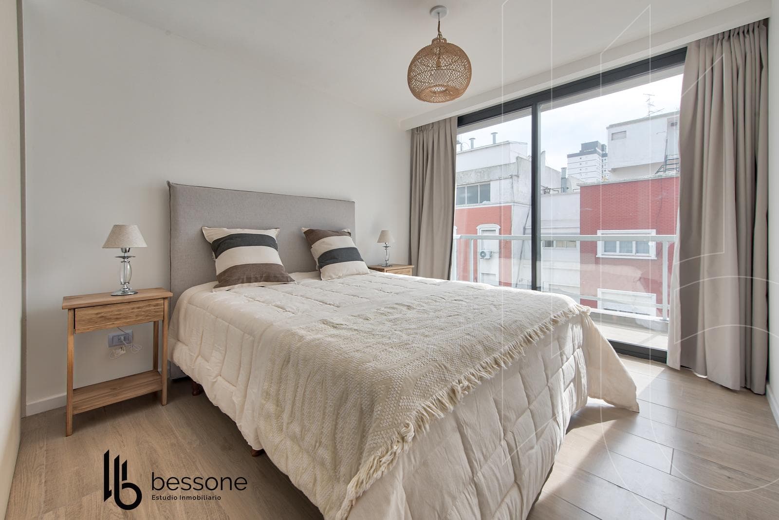 Apartment in Downtown