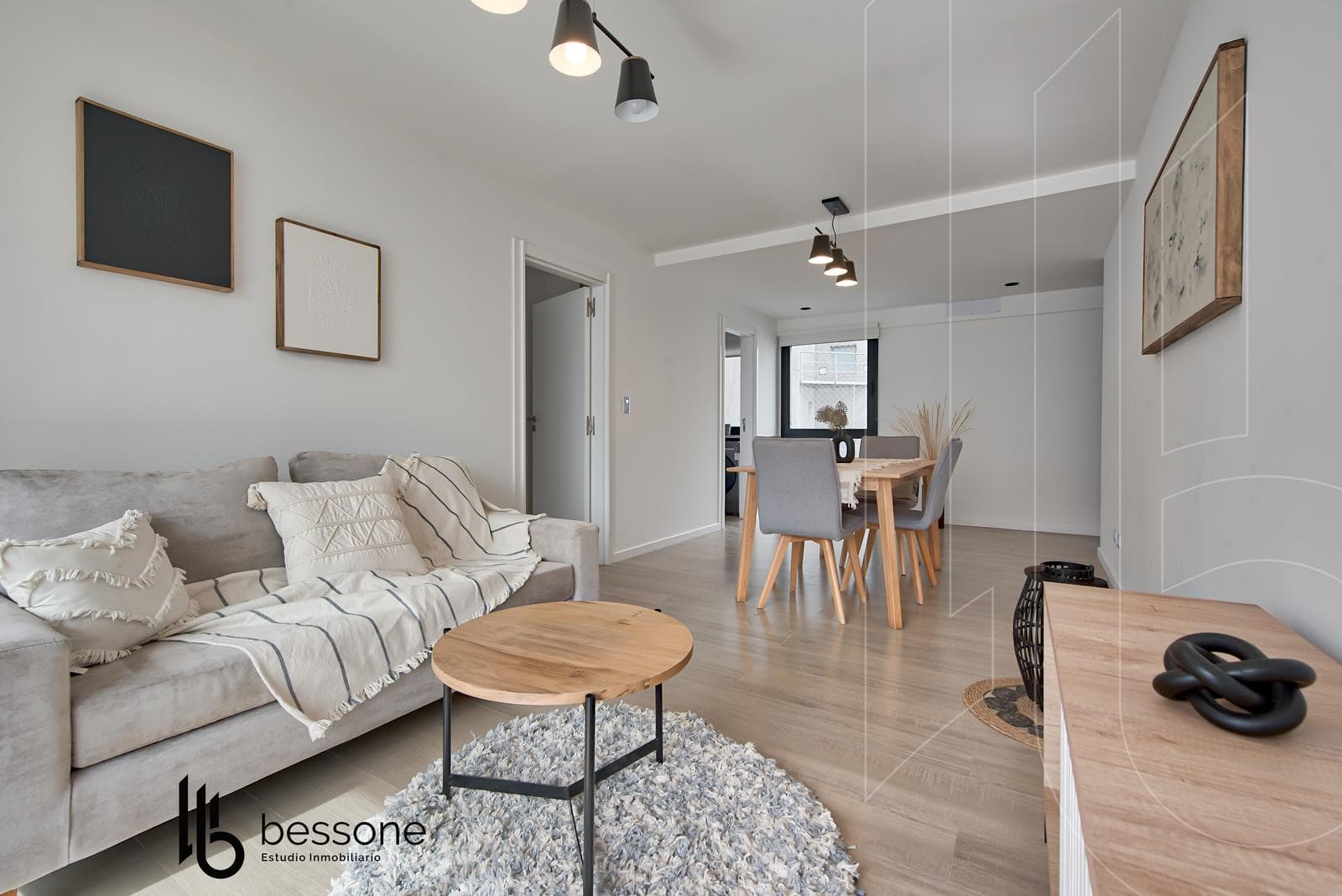 Apartment in Downtown
