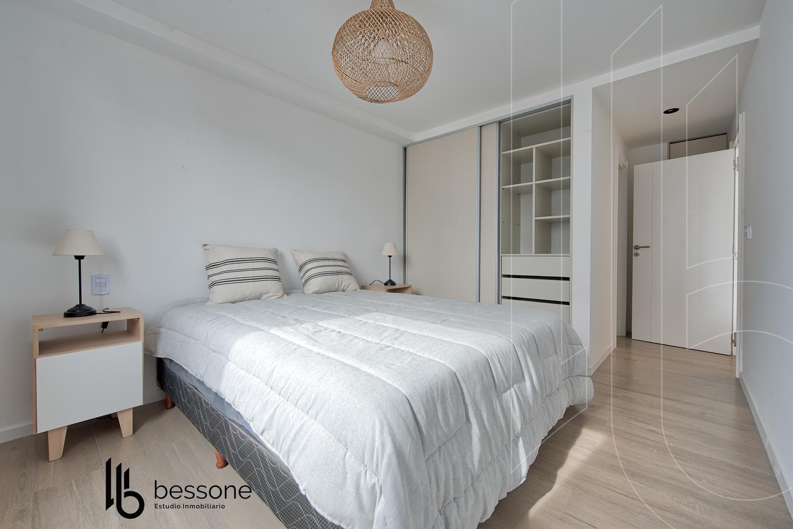 Apartment in Downtown