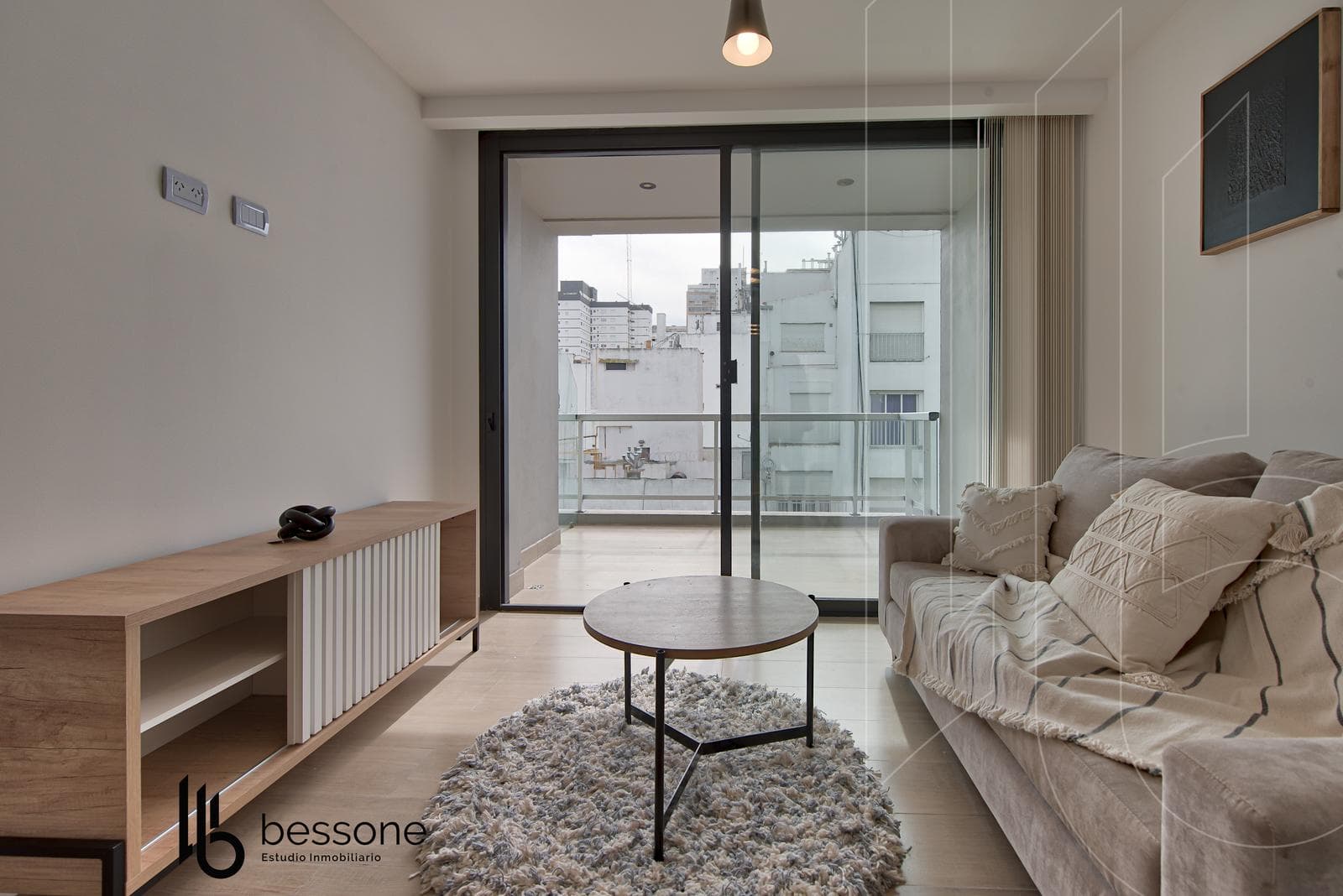 Apartment in Downtown