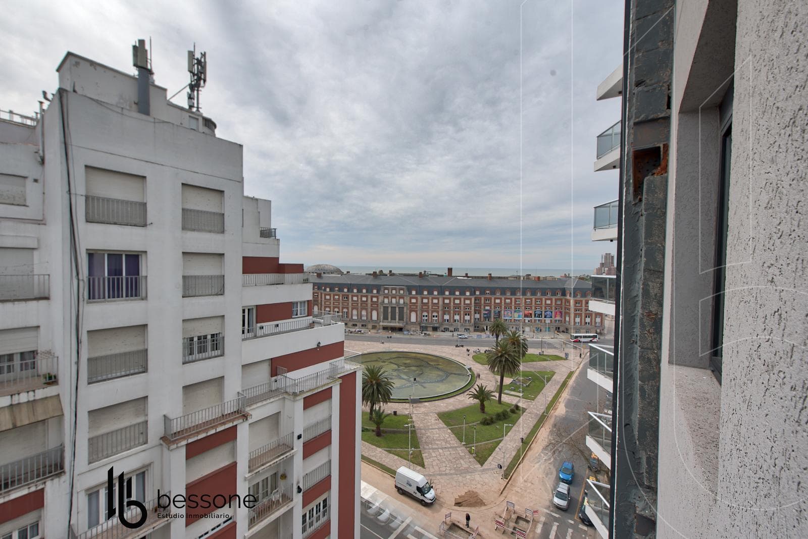 Apartment in Downtown
