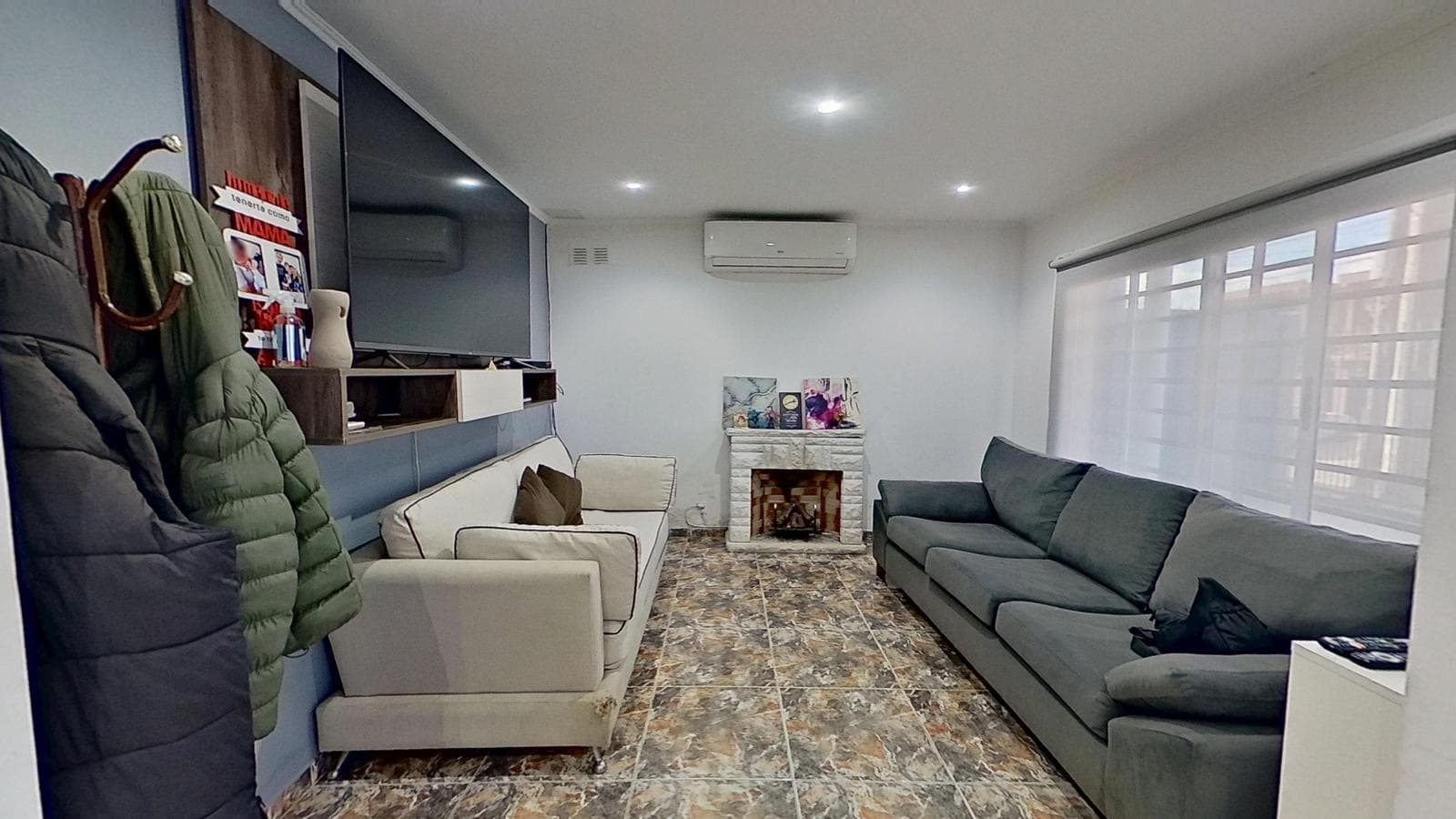 FOR SALE: Renovated 3-Bedroom House—Ideal for Living or a Business Venture in Quilmes Oeste