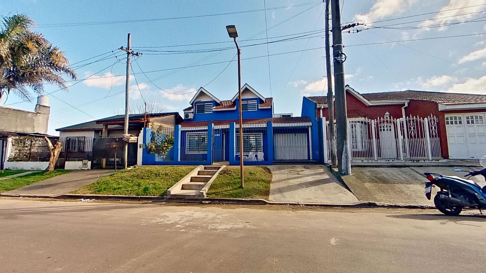FOR SALE: Renovated 3-Bedroom House—Ideal for Living or a Business Venture in Quilmes Oeste