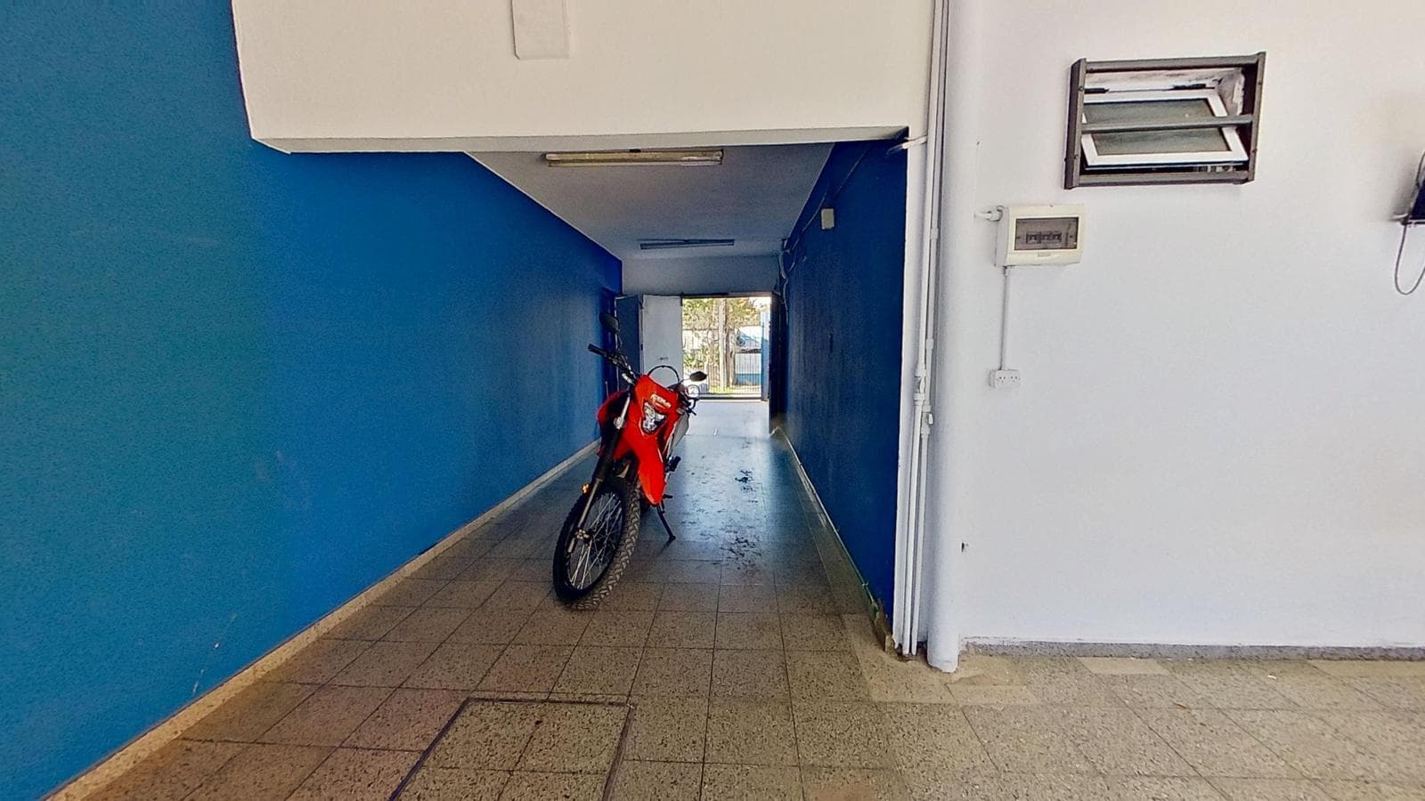 FOR SALE: Renovated 3-Bedroom House—Ideal for Living or a Business Venture in Quilmes Oeste