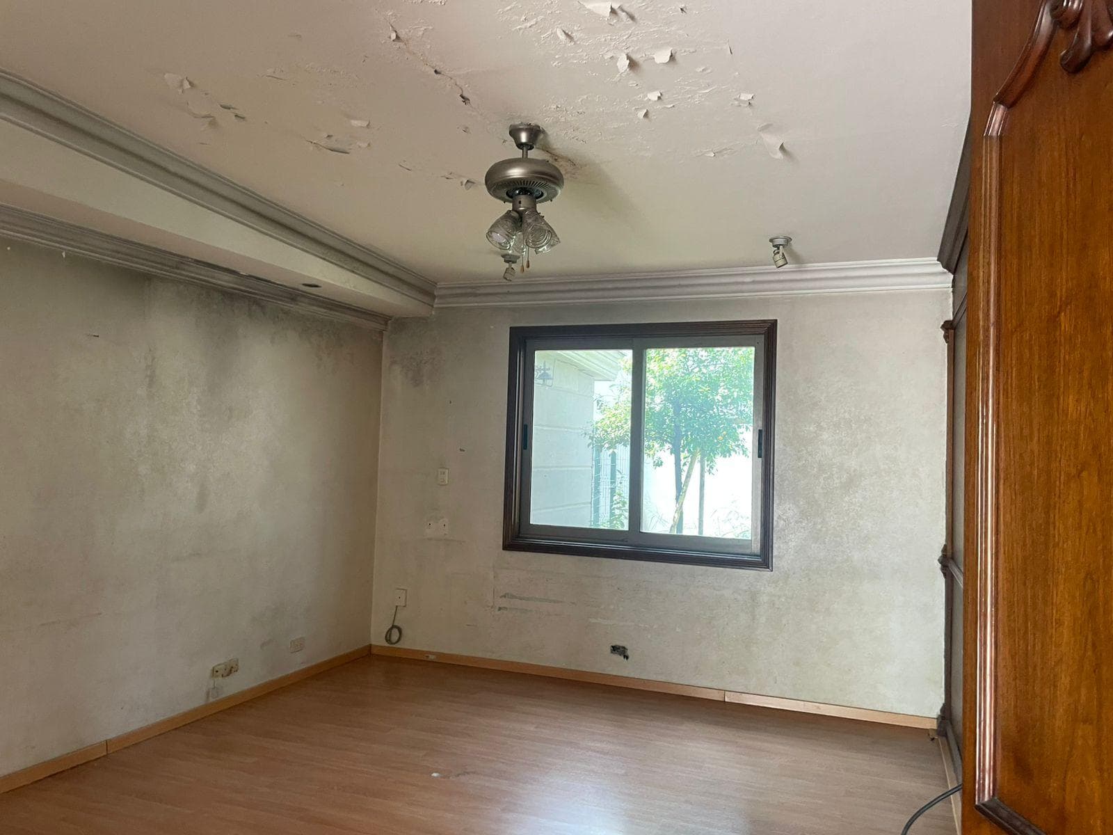 HOUSE FOR SALE IN THE VALLE AREA