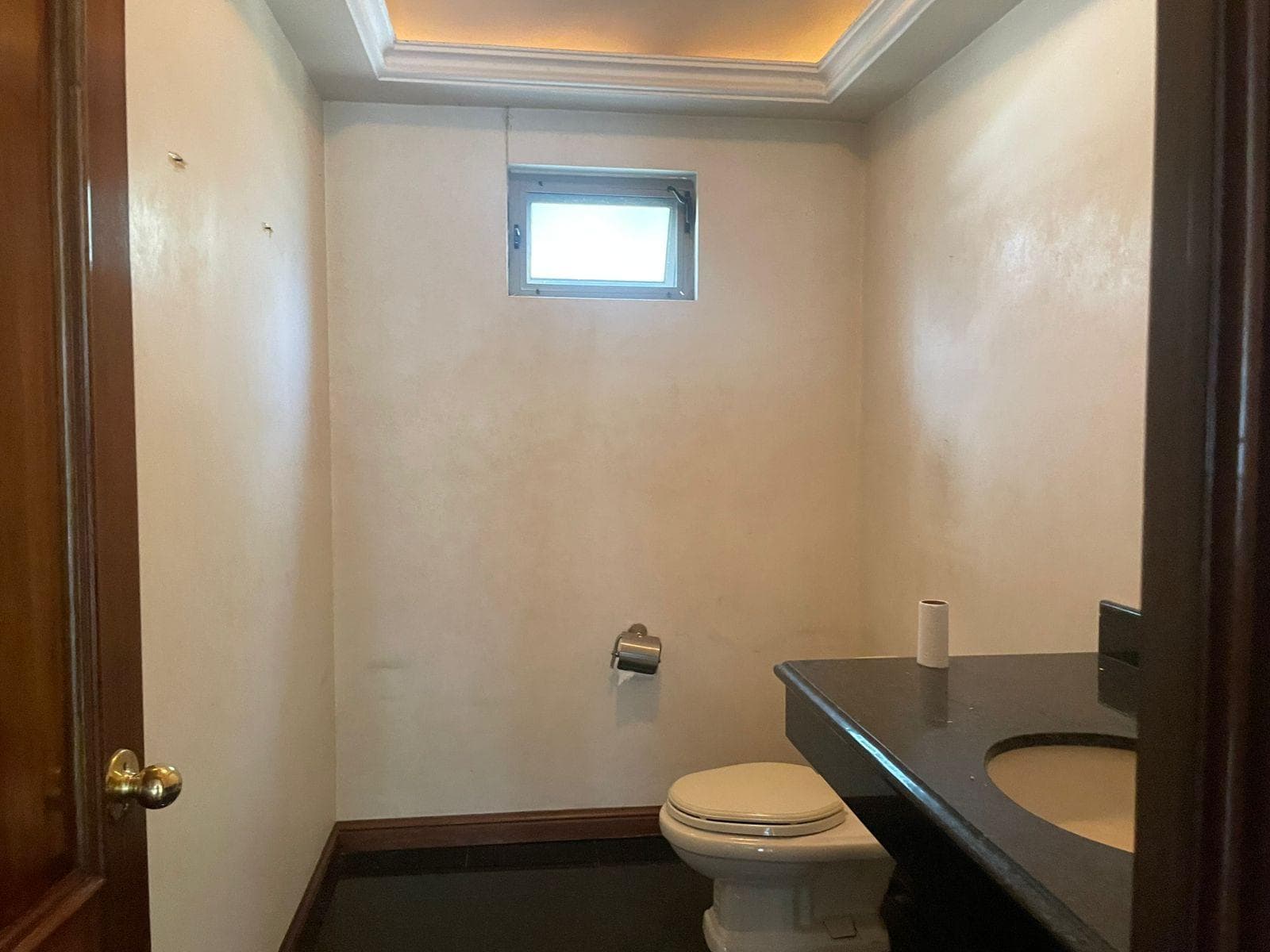 HOUSE FOR SALE IN THE VALLE AREA