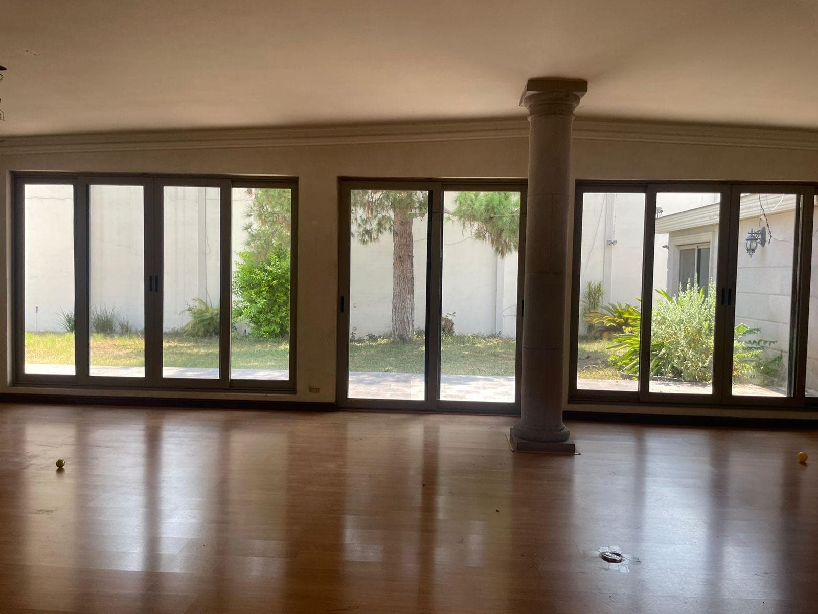 HOUSE FOR SALE IN THE VALLE AREA