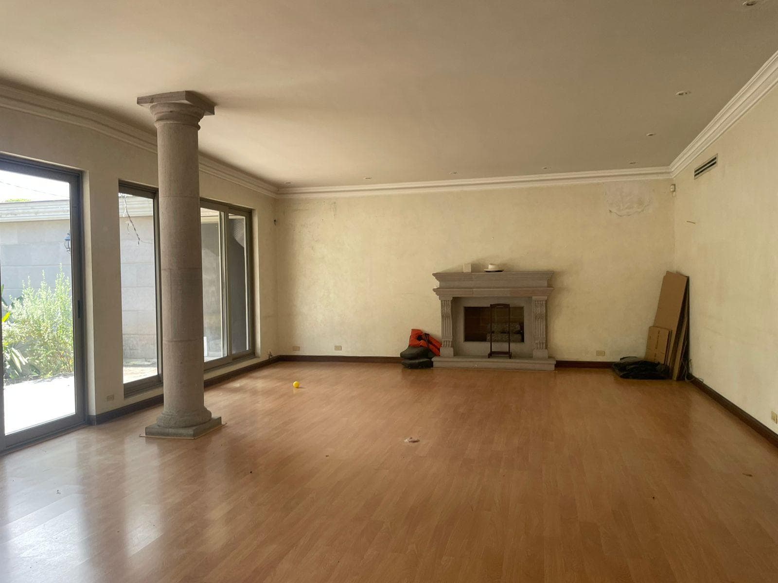 HOUSE FOR SALE IN THE VALLE AREA