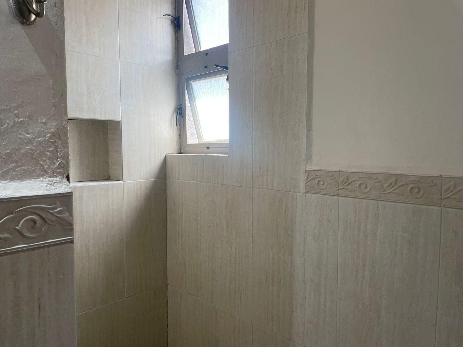 HOUSE FOR SALE IN THE VALLE AREA