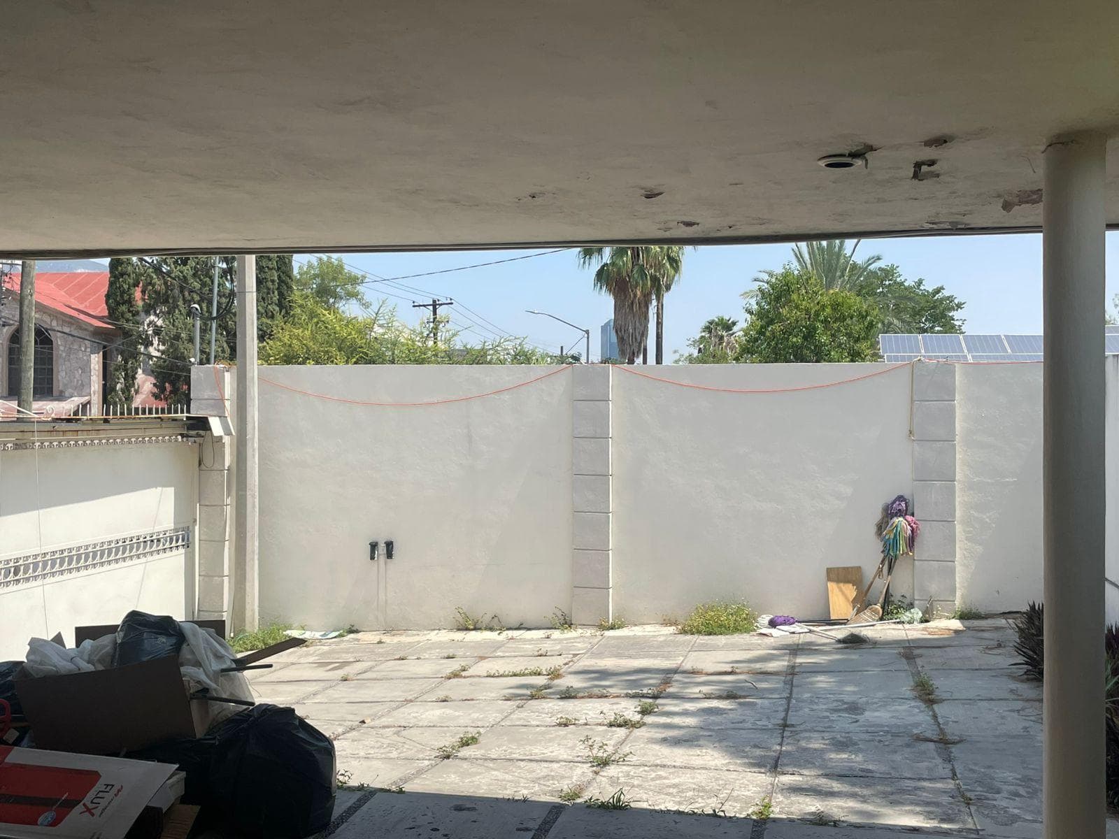 HOUSE FOR SALE IN THE VALLE AREA