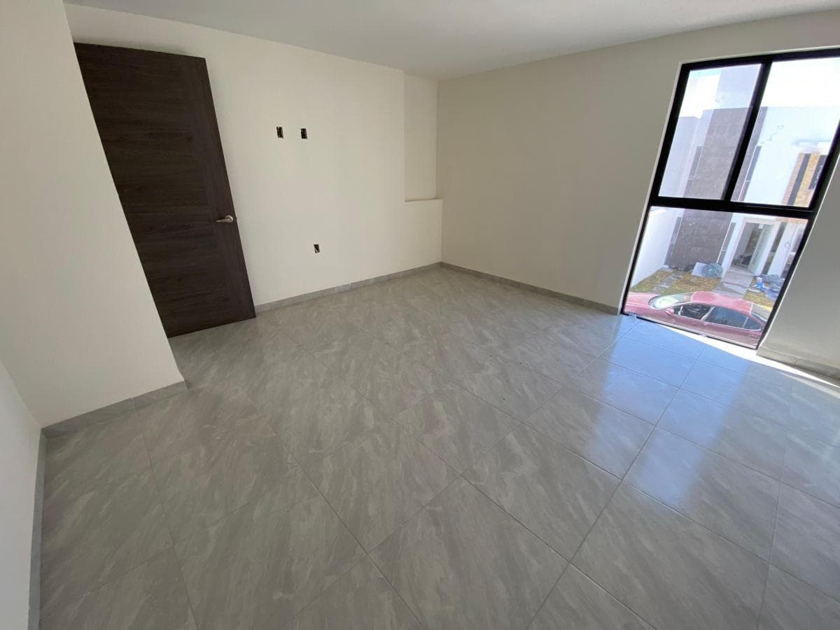 HOUSE FOR SALE BY PRIVATE SALE POZOS ZIBARI