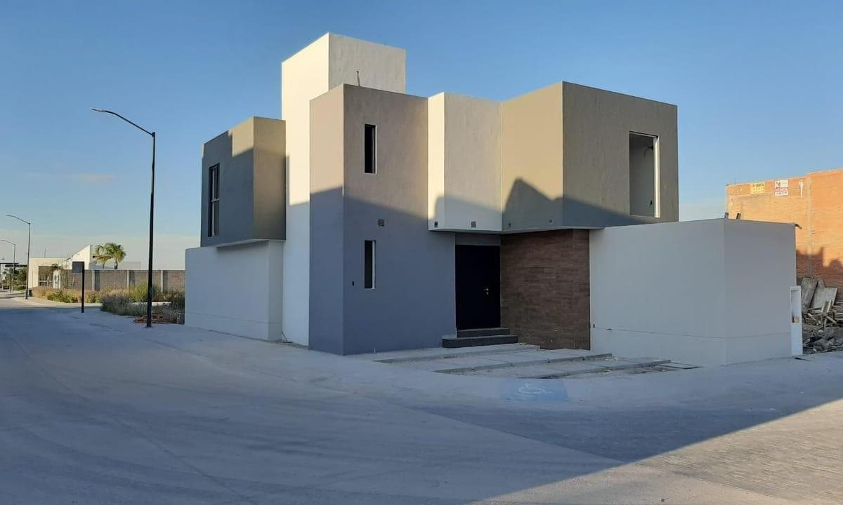 HOUSE FOR SALE BY PRIVATE SALE POZOS ZIBARI
