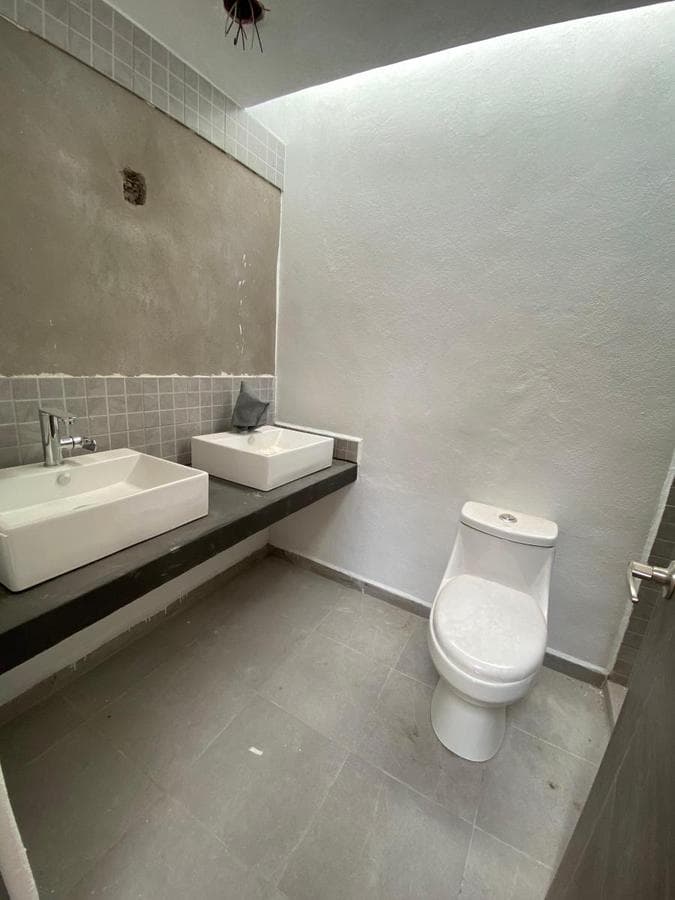 HOUSE FOR SALE BY PRIVATE SALE POZOS ZIBARI